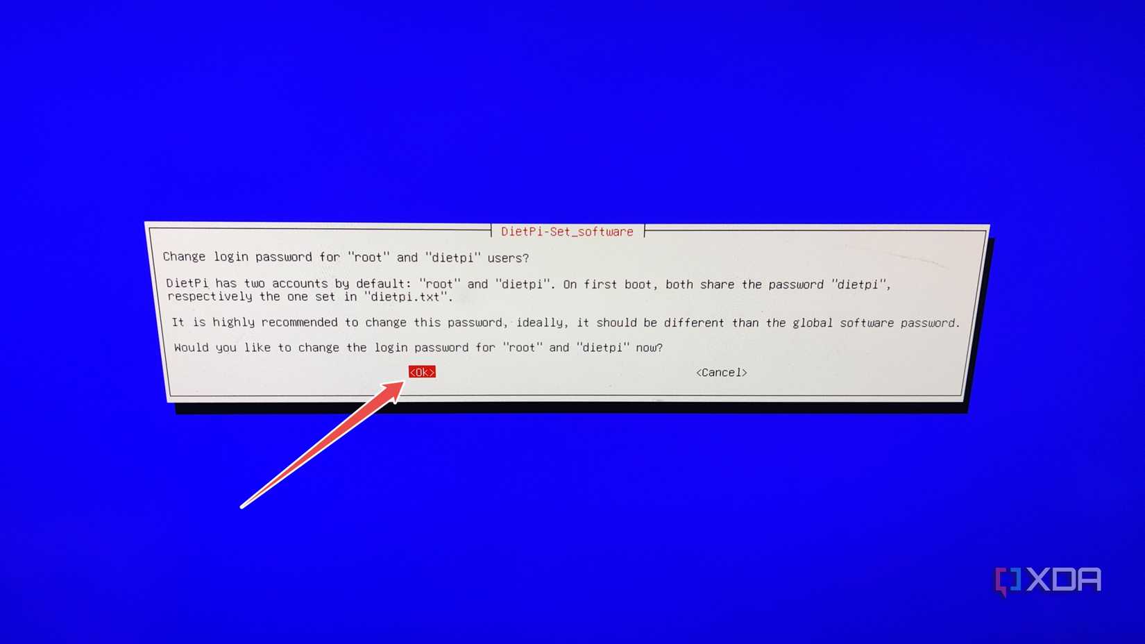 Setting different passwords for the root and dietpi users in the DietPi installation wizard