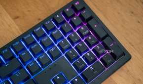 Ducky Zero 6108 numpad on a wooden desk