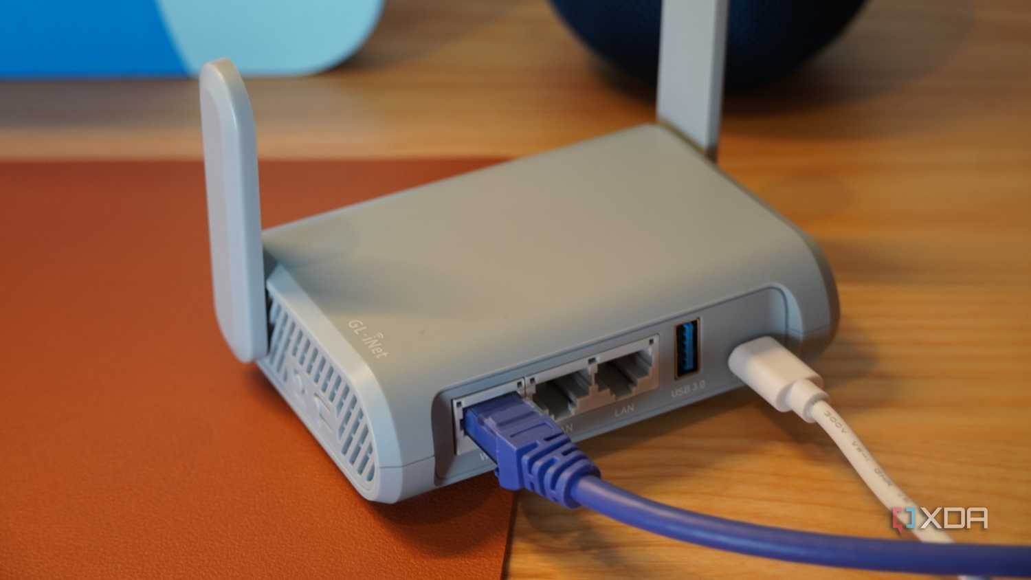The back of the Beryl router.
