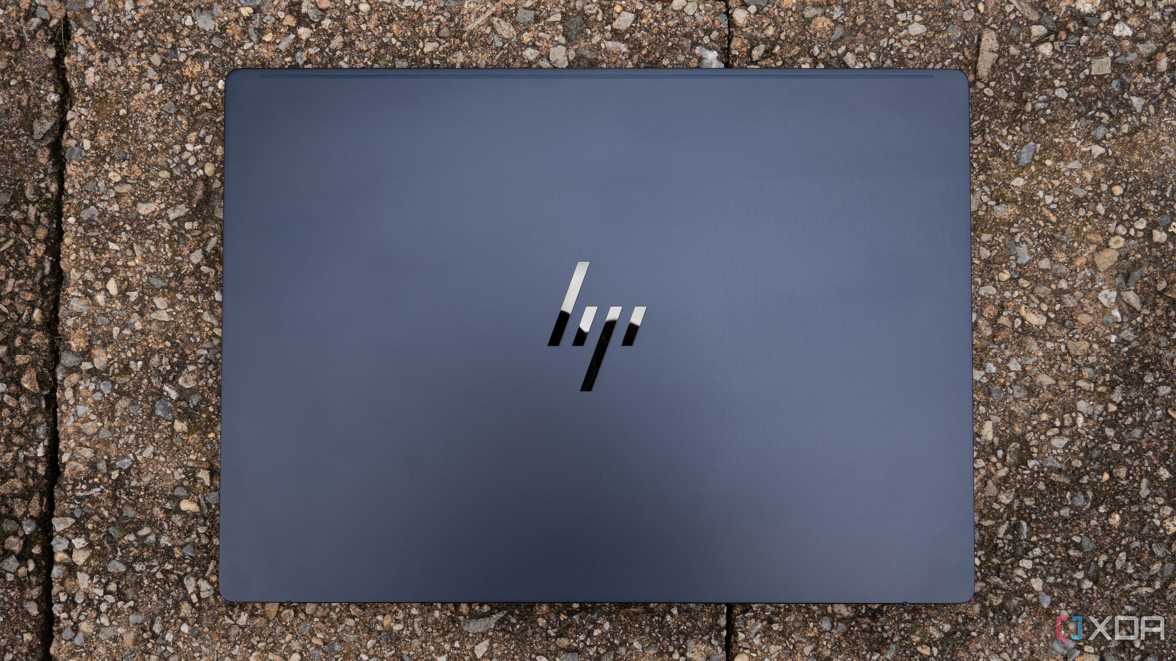 HP EliteBook Ultra-18