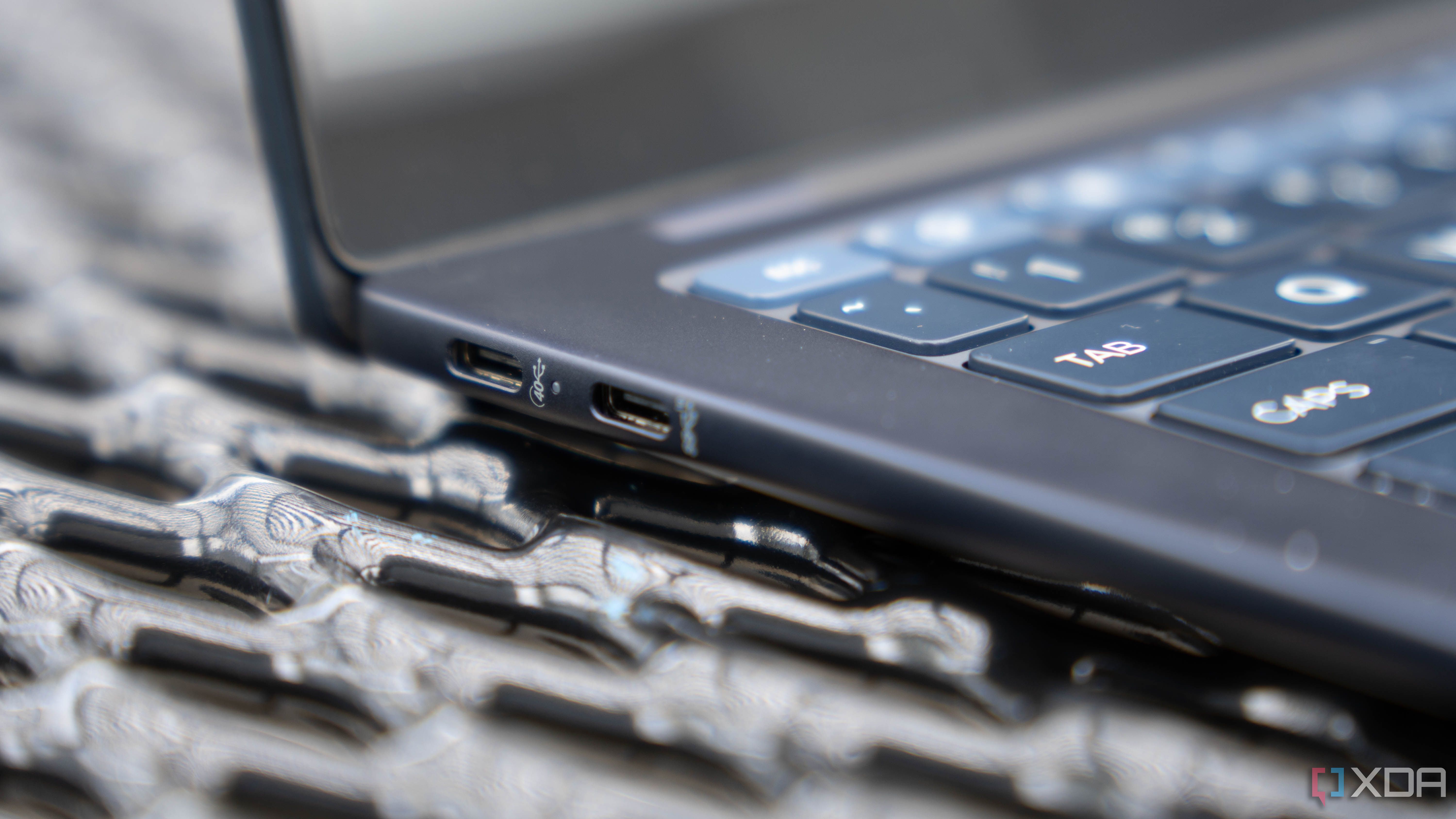 HP EliteBook Ultra-8