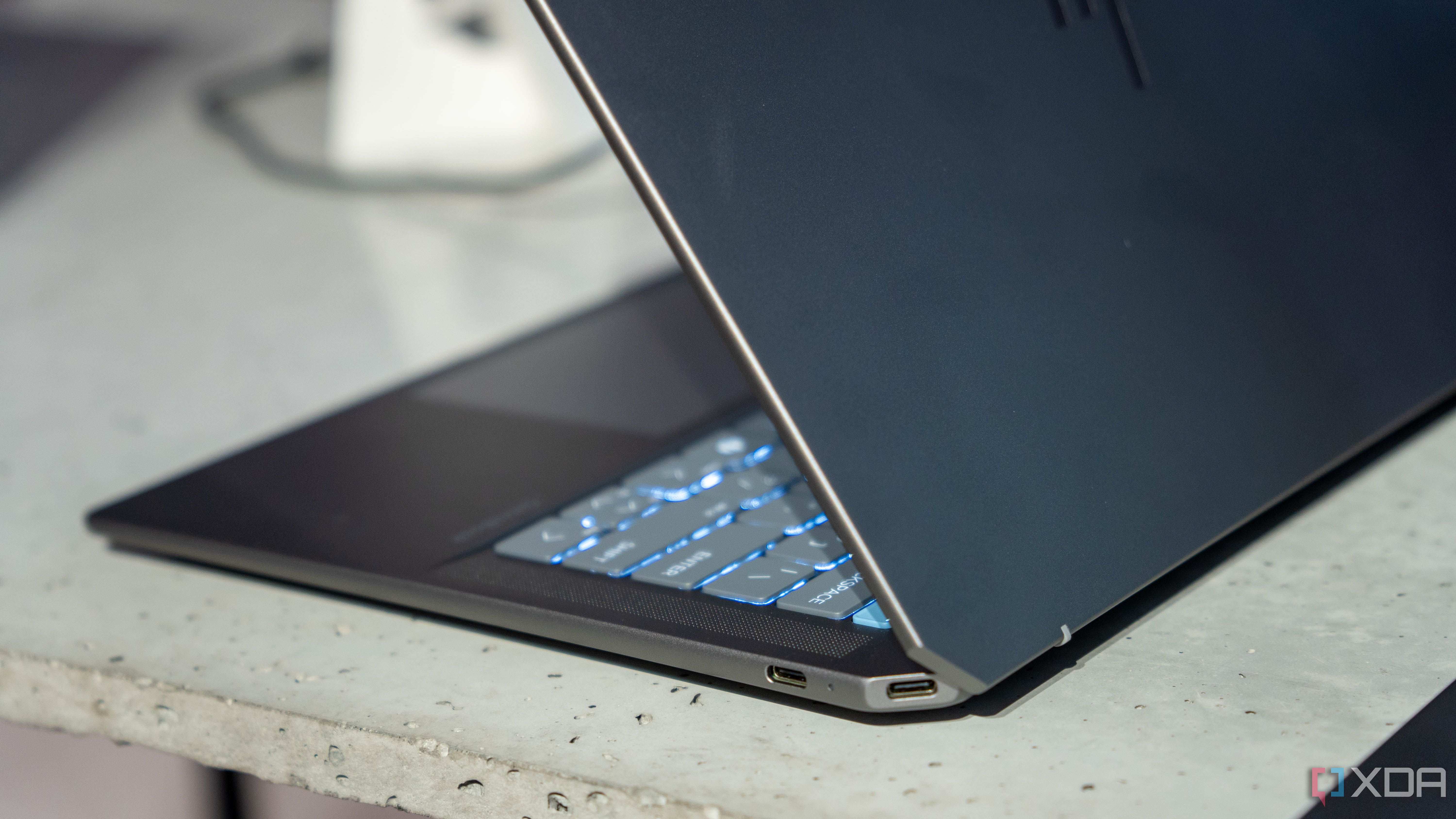 HP OmniBook Ultra-32