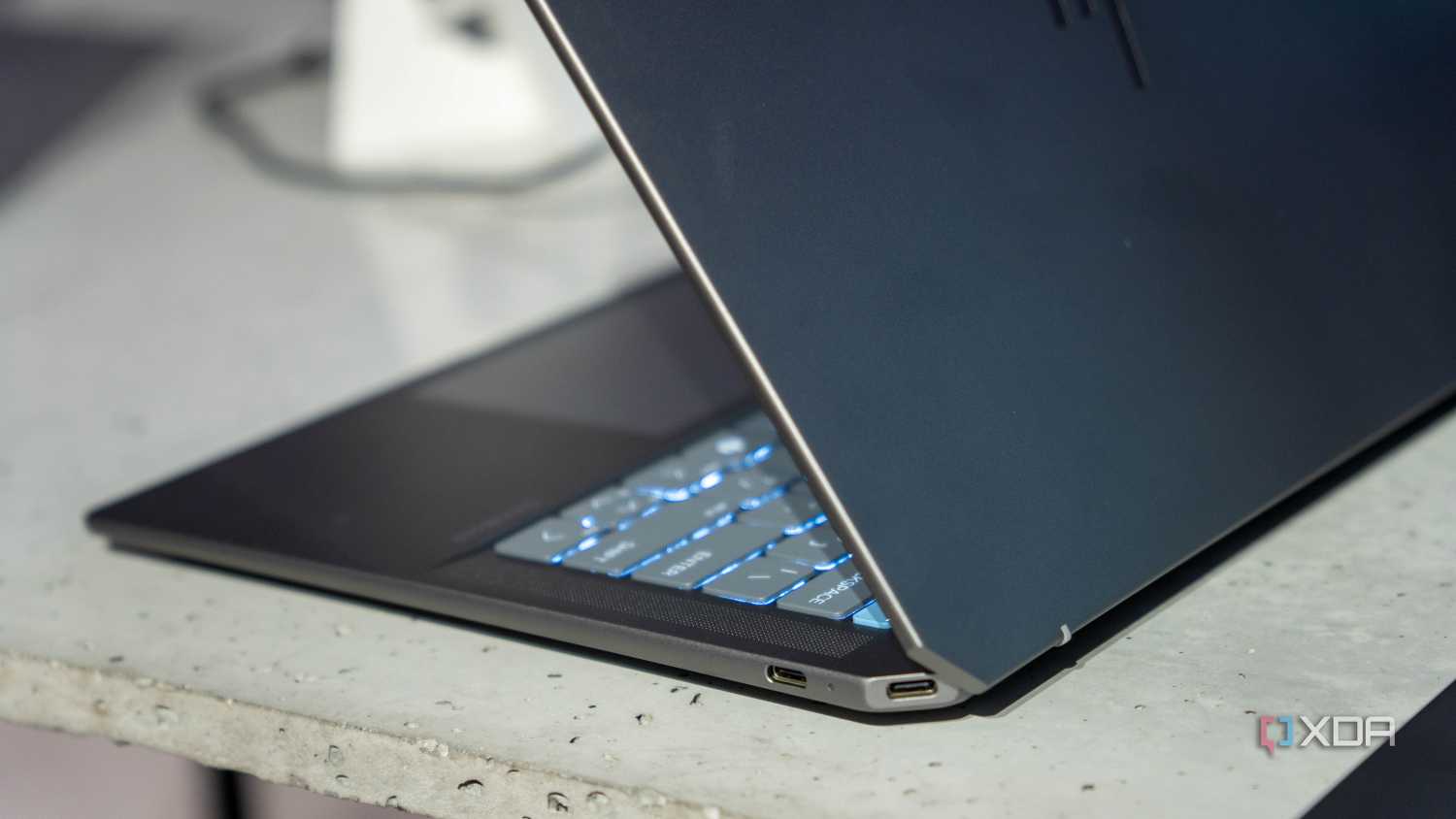 HP OmniBook Ultra-32