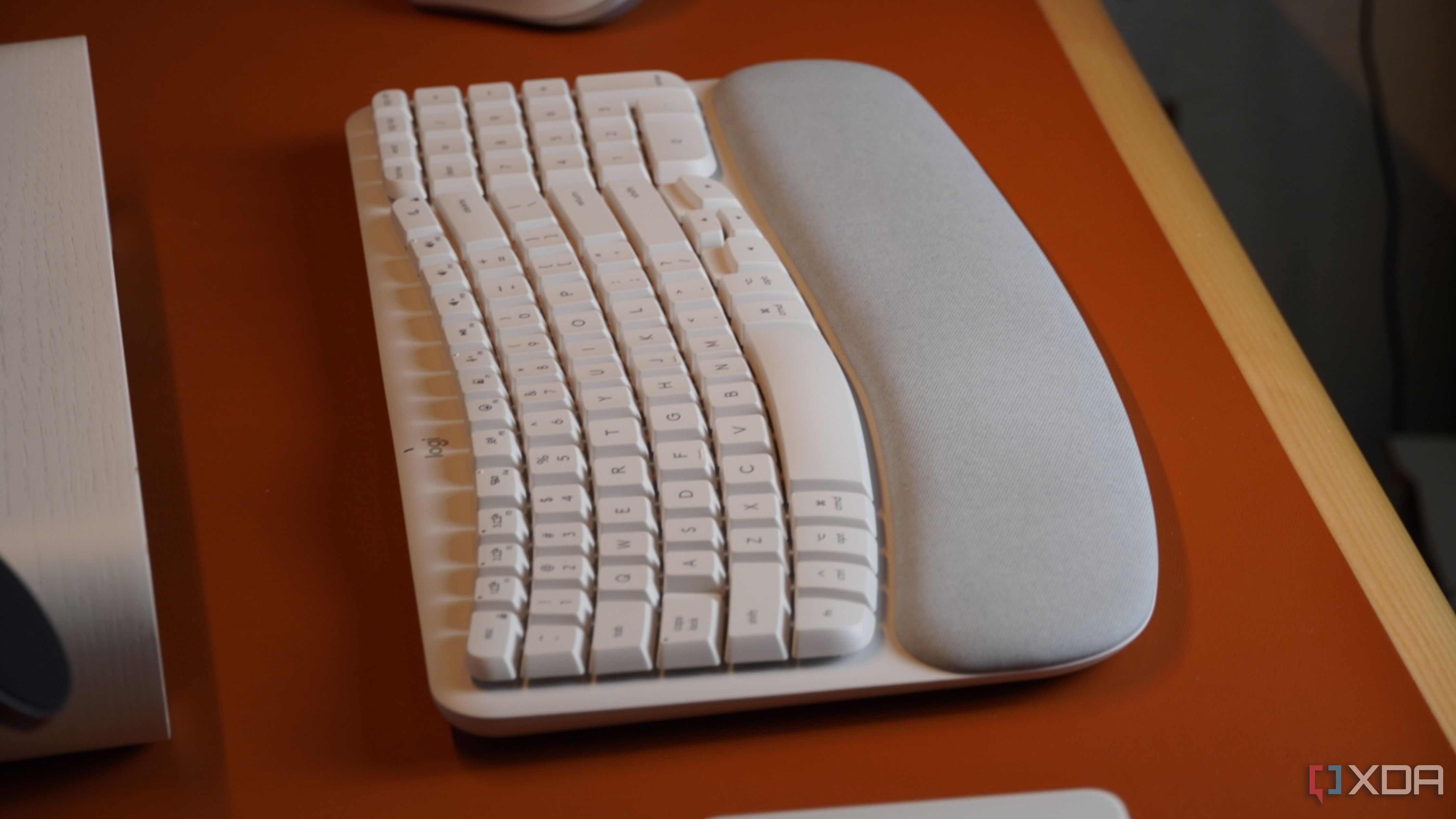 Logitech-Wave-Keys-Mac-4
