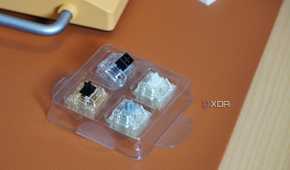 The extra NuPhy Field75 switches.