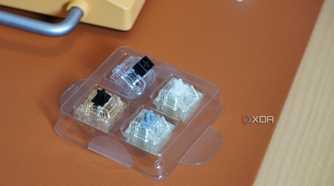The extra NuPhy Field75 switches.