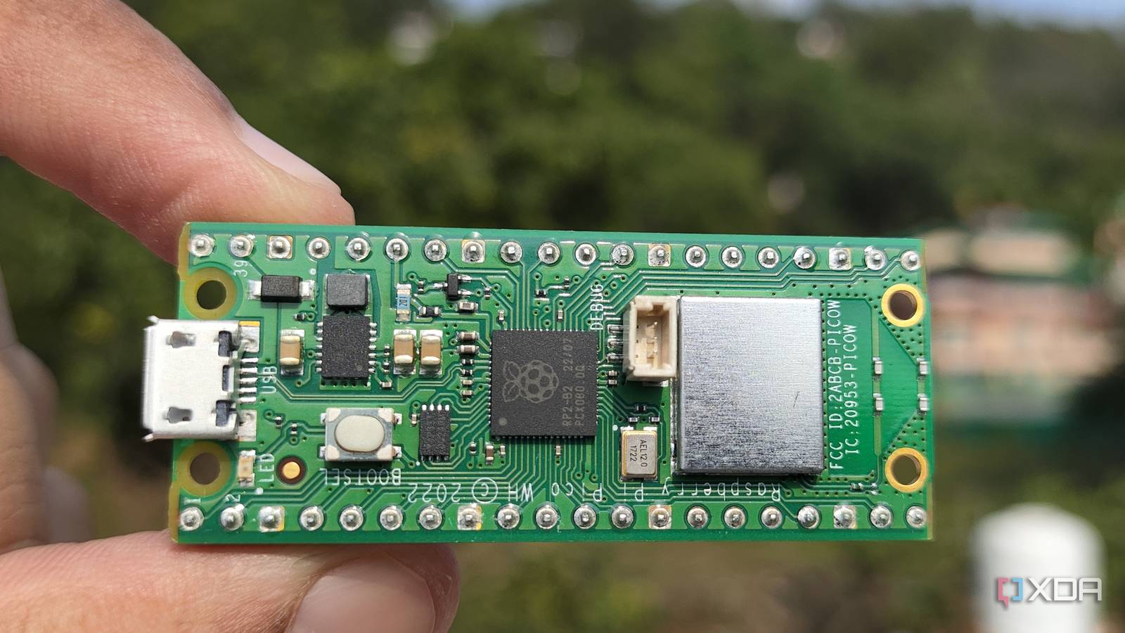 Diy Raspberry Pi Head Unit Somebody made a robotic head with Raspberry Pi Pico that displays ...