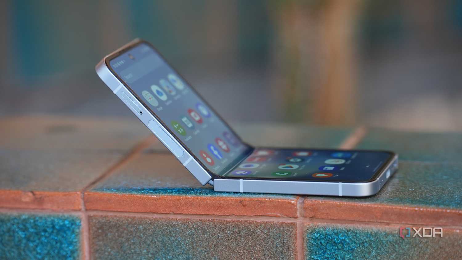 samsung-flip-6-vs-flip-5-flip605883