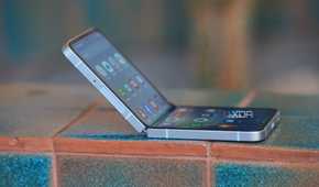 samsung-flip-6-vs-flip-5-flip605883