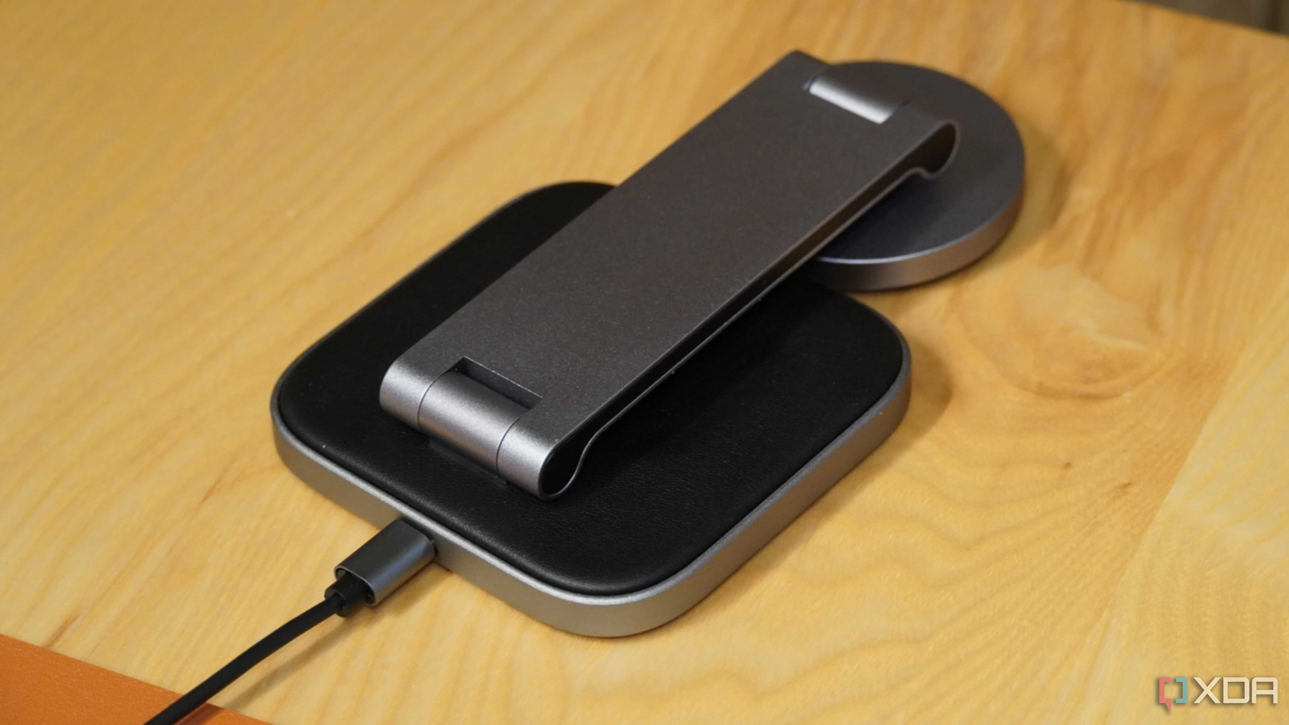 The Satechi wireless charging stand lying flat.