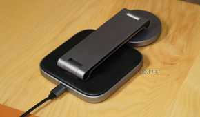 The Satechi wireless charging stand lying flat.