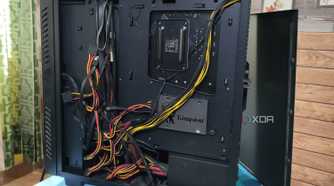 A server PC with its back panel removed