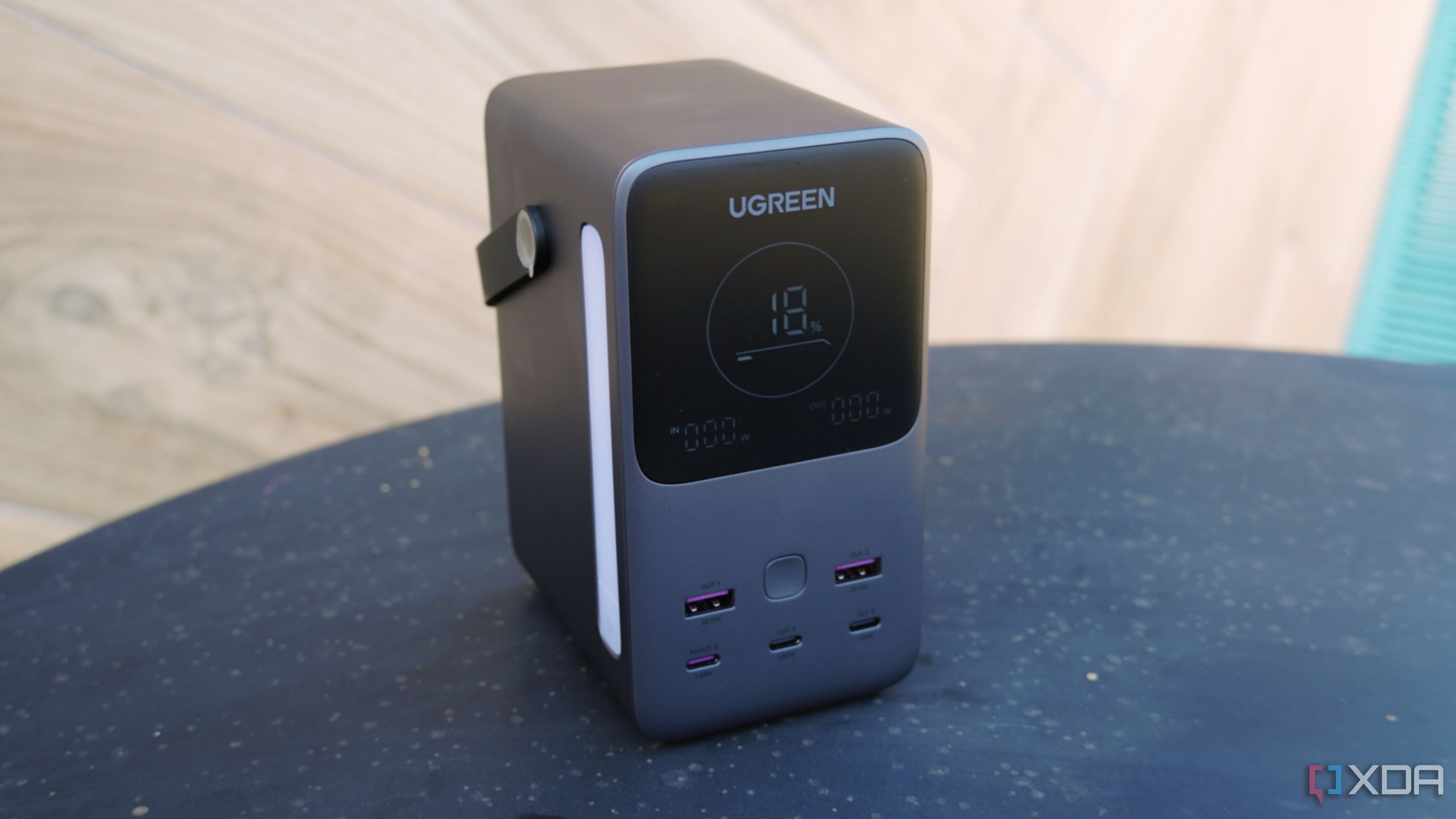 UGREEN ポータブル電源 48,000mAh 300W UGREEN 300W 48000mAh Power Bank With Smart Digital Display