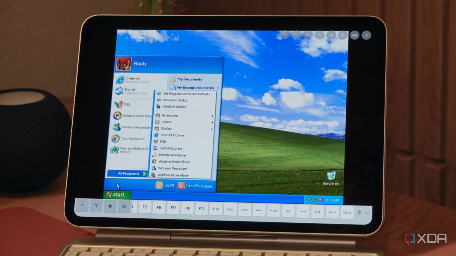 My iPad finally runs a desktop OS, but it's Windows XP — here's what it ...