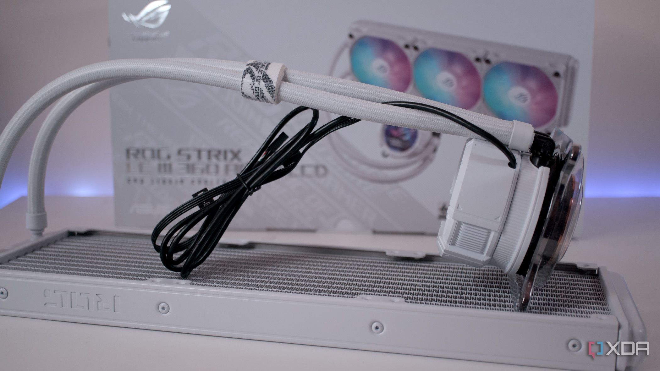 ROG STRIX LC 360 RGB WHITE EDITION ROG Strix LC III 360 ARGB White Edition | ROG Strix LC | Gaming