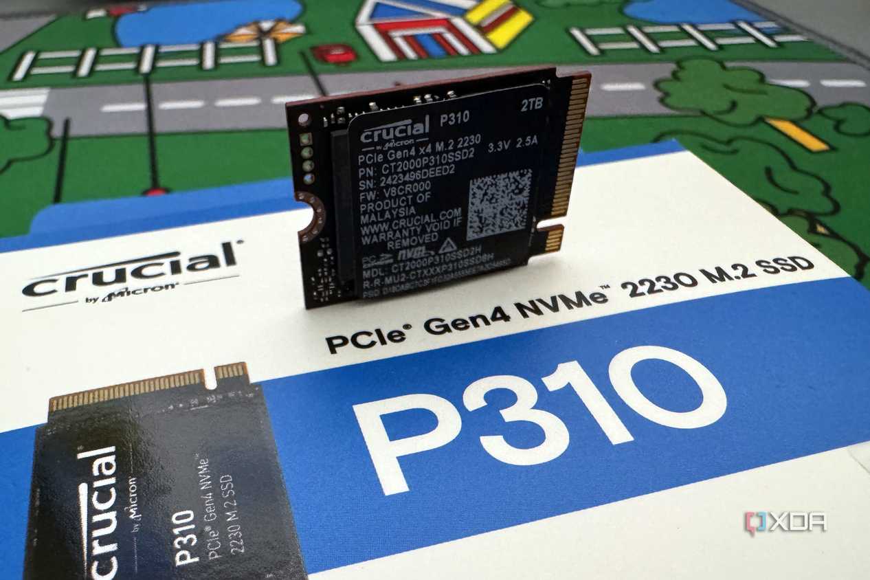 crucial p310 ssd on packaging