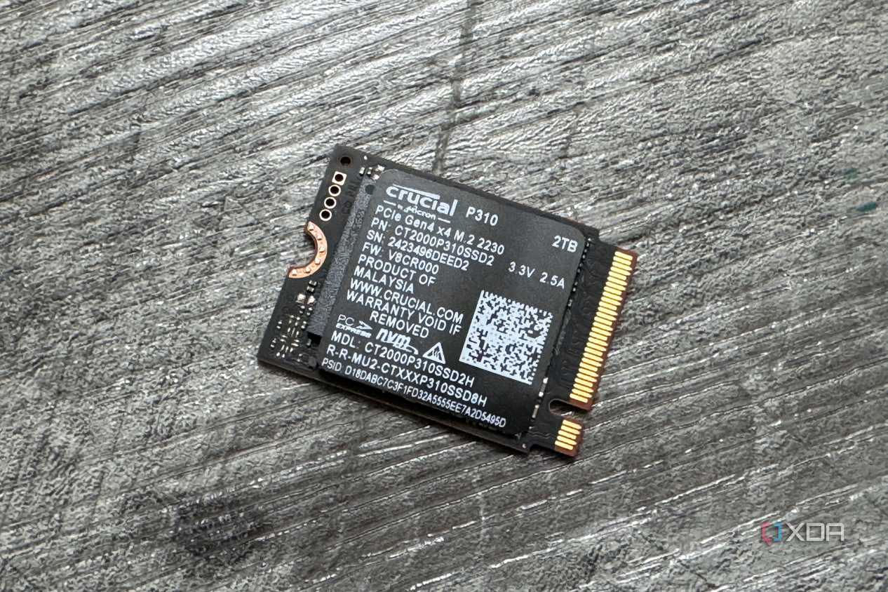 crucial p310 ssd on wood flooring