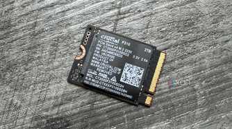 crucial p310 ssd on wood flooring