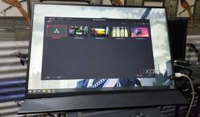 The DaVinci Resolve UI on a Uperfect UGame K118 portable monitor