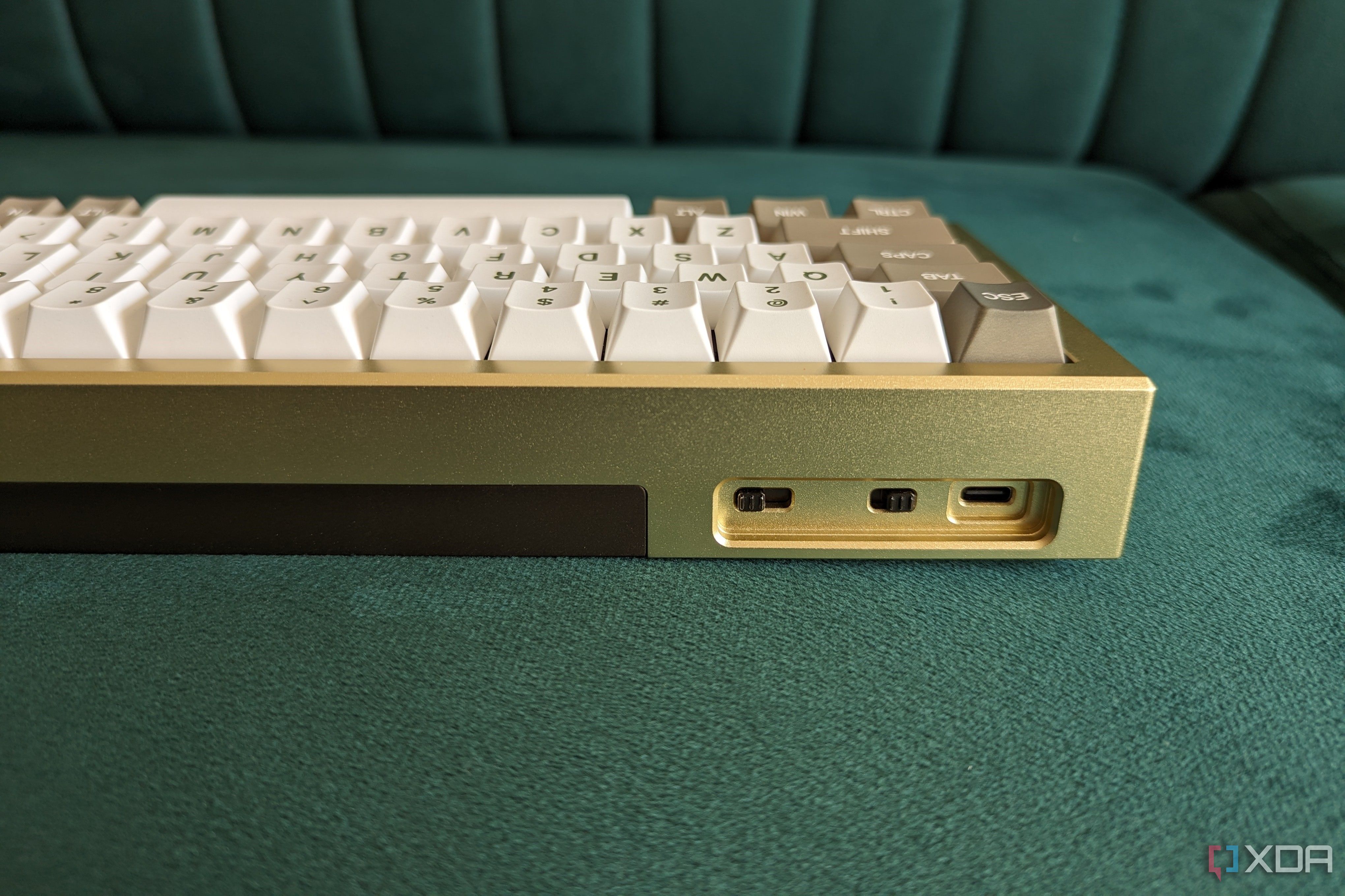 epomaker MS68アルミケース Epomaker MS68 review: Premium 65% aluminum goodness with an LCD