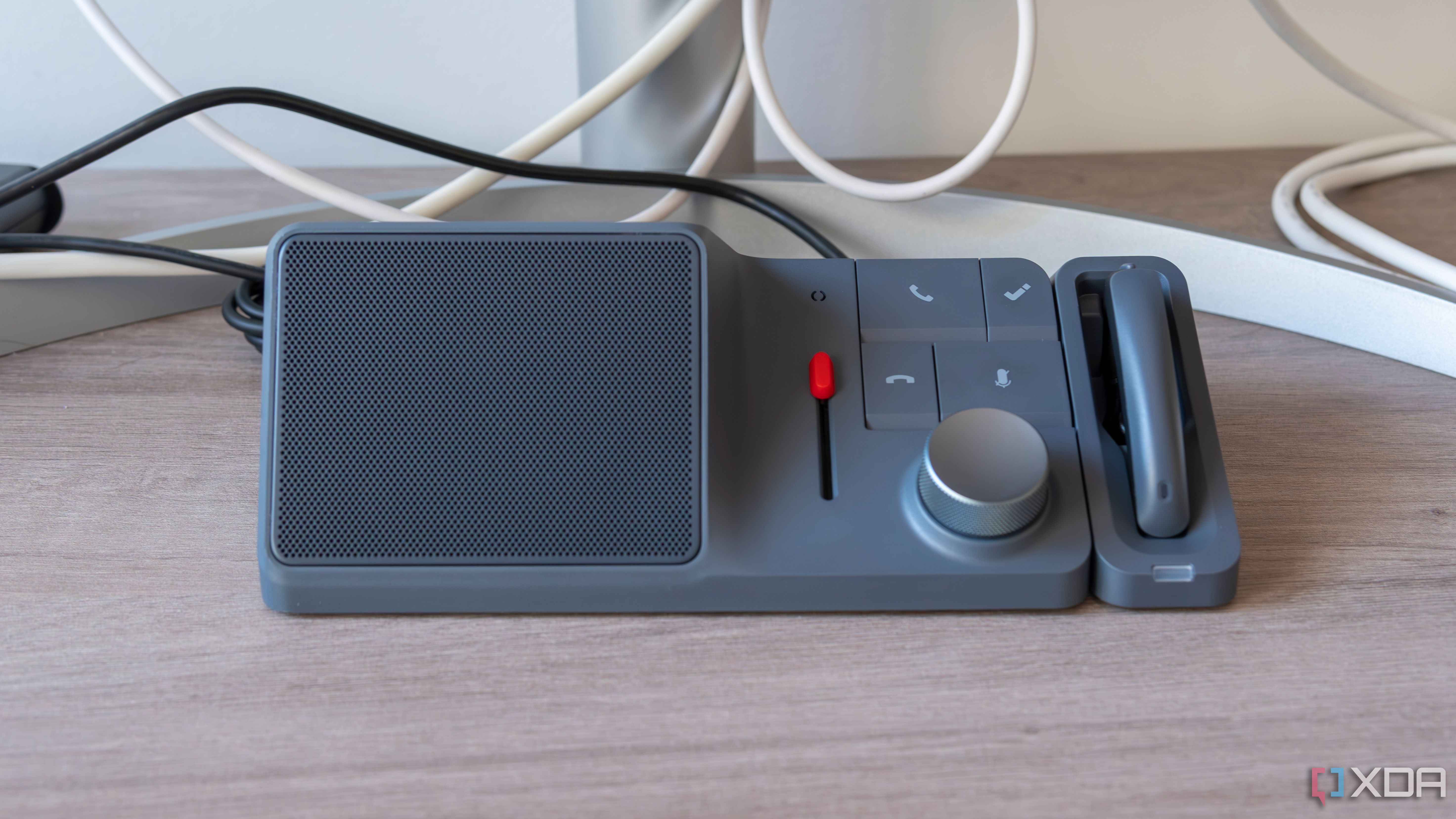 HiDock H1 review: A docking station that boosts your