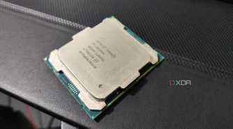 A server-grade Intel Xeon E5-2650 v4 processor