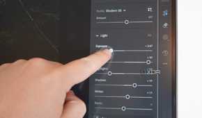 The Lenovo IdeaCenter AIO touchscreen in action.