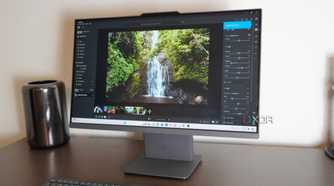 Lightroom running on the Lenovo IdeaCenter AIO.