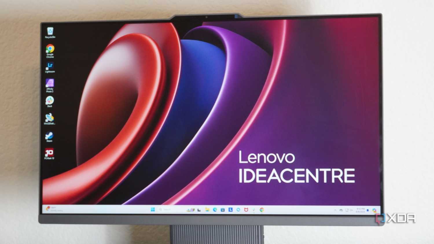 A close-up of the Lenovo IdeaCenter AIO display.