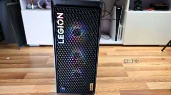Front shot of Lenovo Legion 7i Gen 8