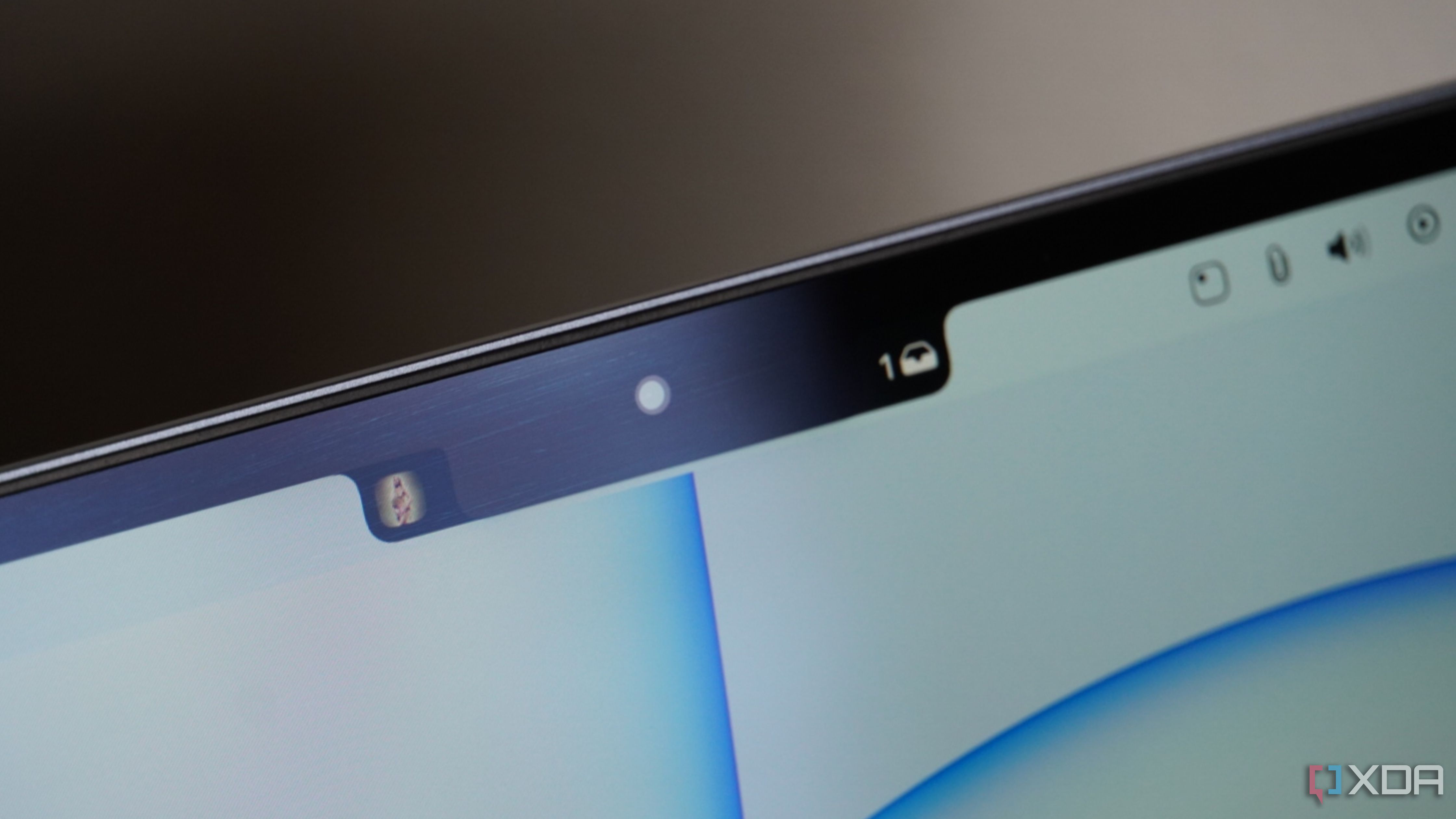 I tried the Dynamic Island on my MacBook, here's how