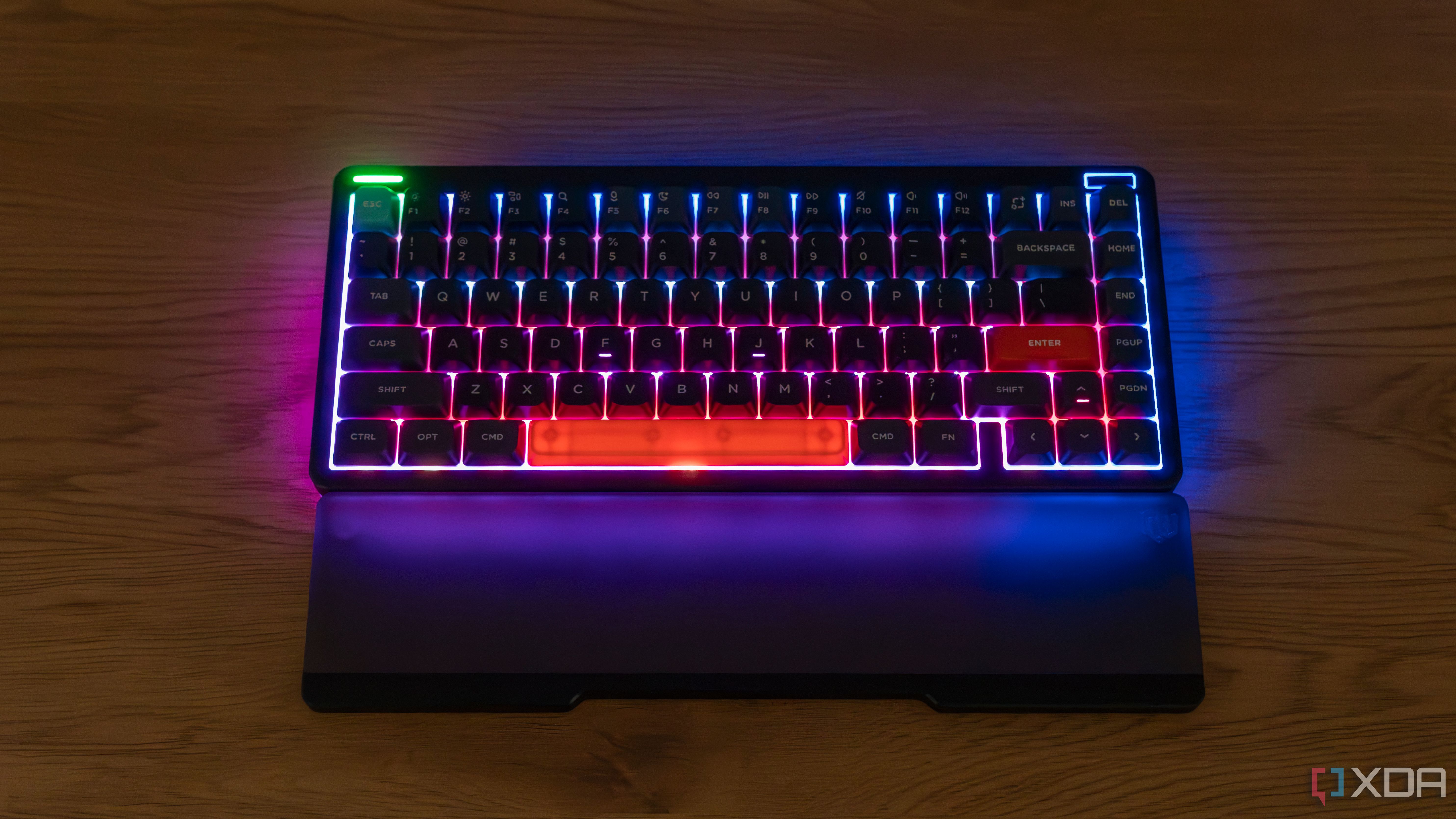 NuPhy Halo75 V2 Raspberry軸（46gf） New And Improved NuPhy Halo75 V2 Is A Keyboard Worth Tapping Into