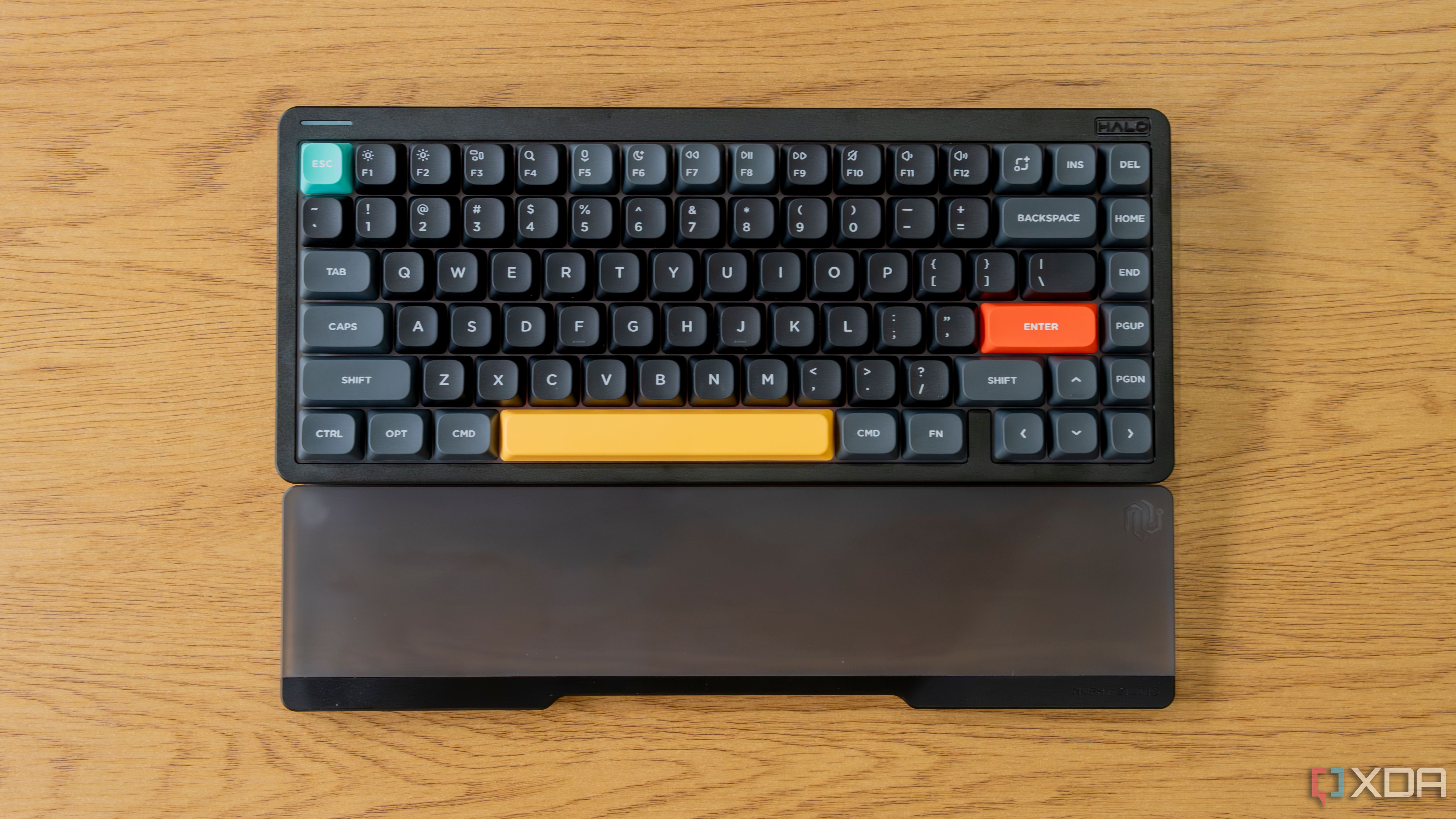 Nuphy Halo75 V2 US配列 Silent Red リストレスト付 Nuphy Halo75 V2 US配列 Silent Red リストレスト付 Nuphy Halo75 V2