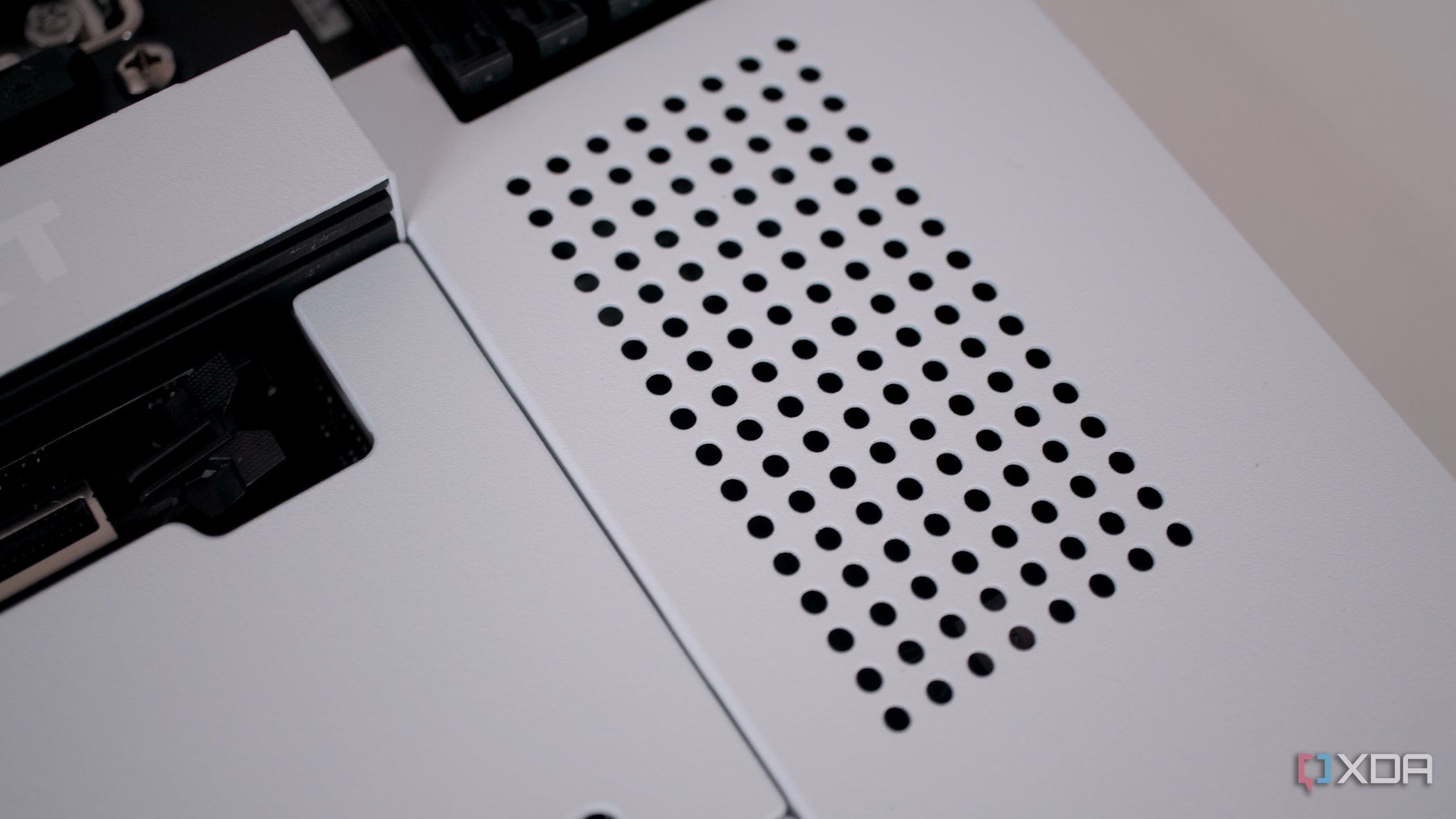NZXT N7 B650E chipset cover