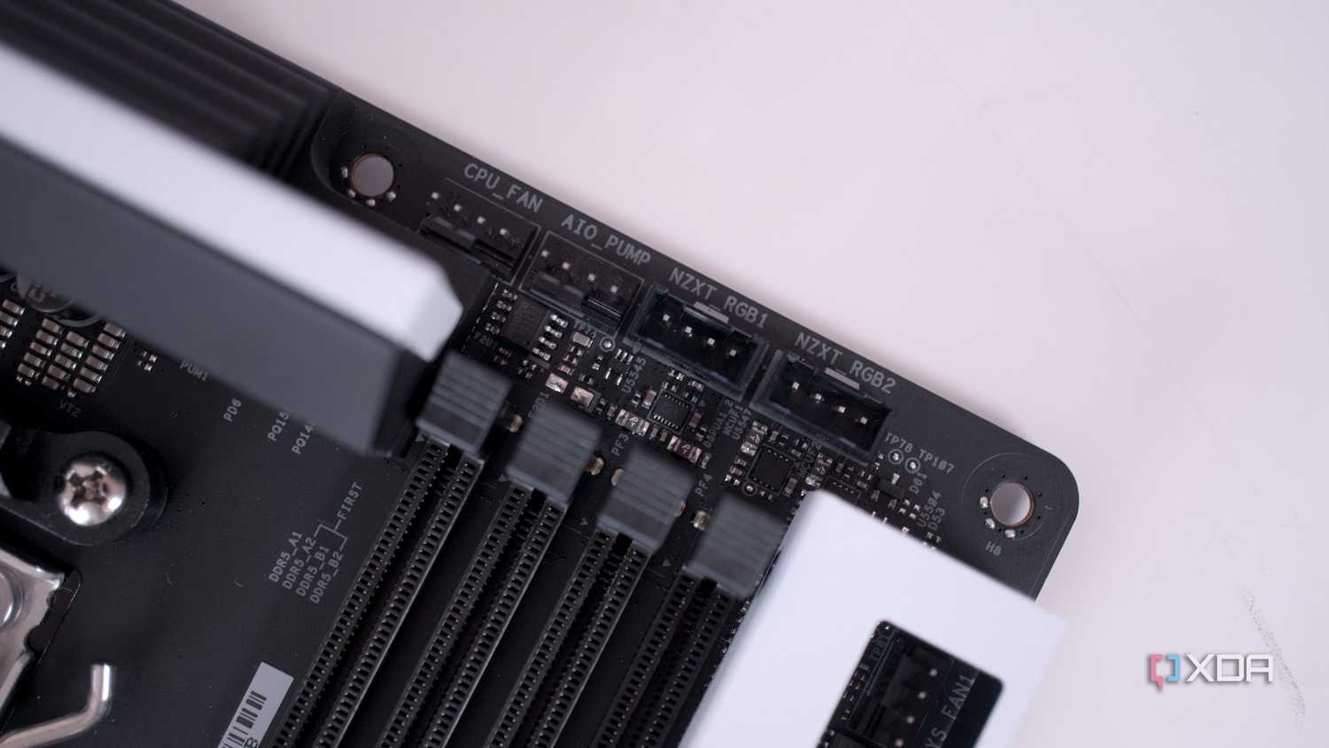 NZXT N7 B650E top fan headers