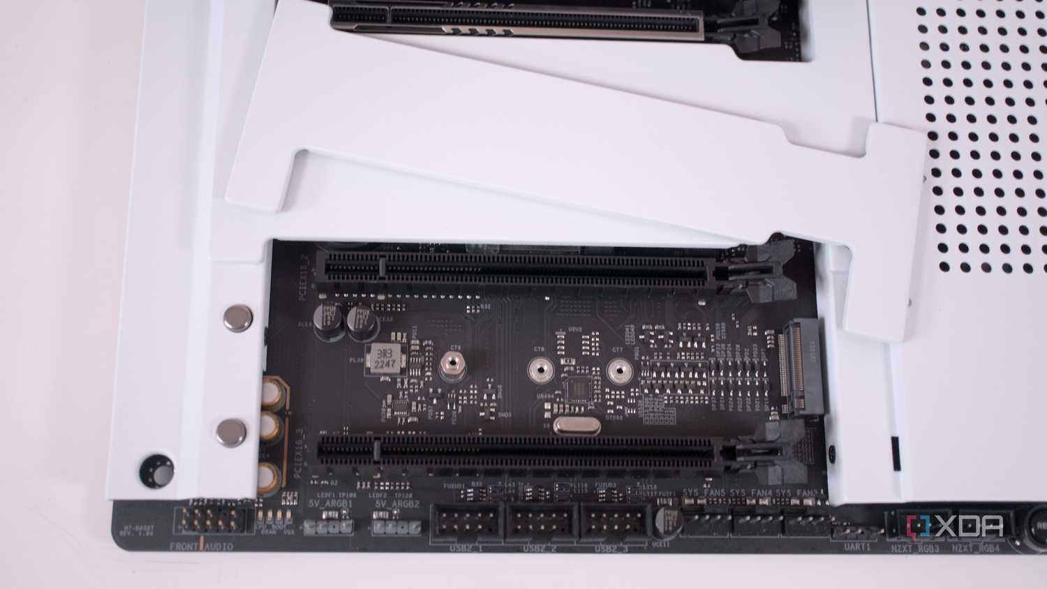 NZXT N7 B650E SSD cover removed