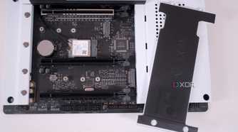 NZXT N7 B650E SSD cover removed