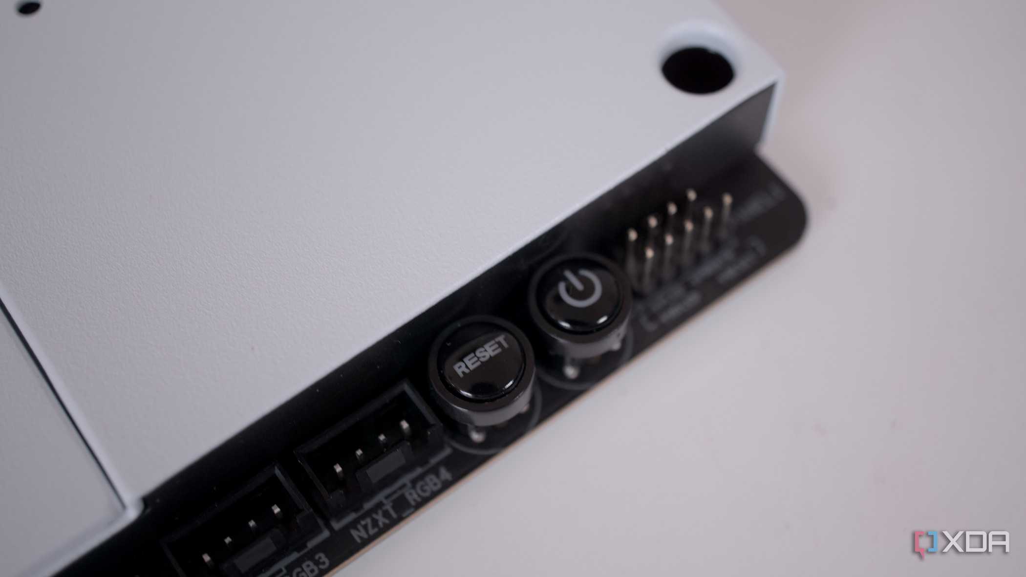 NZXT N7 B650E power button