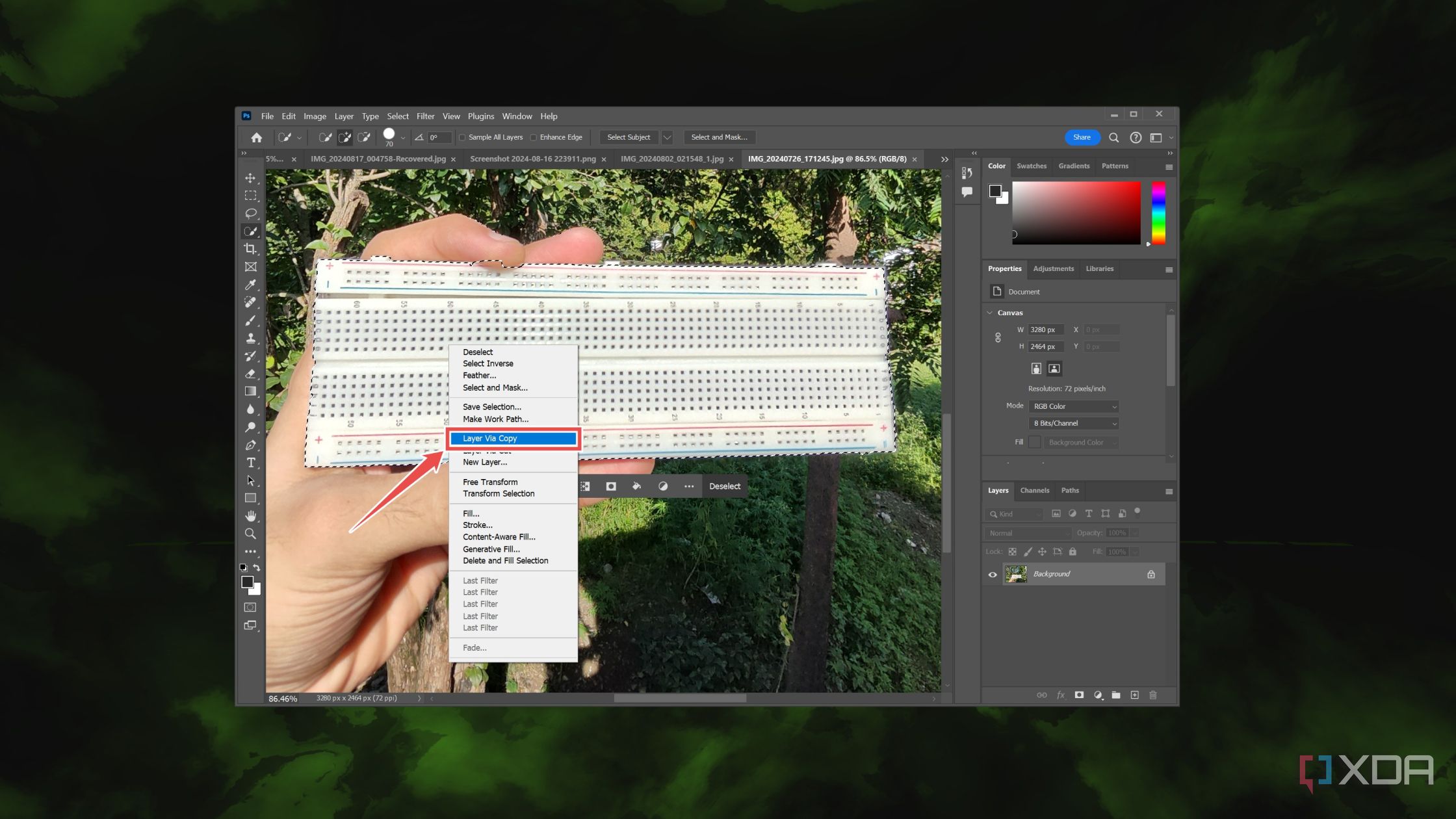 Selecting an object and adding it to another layer in Photoshop
