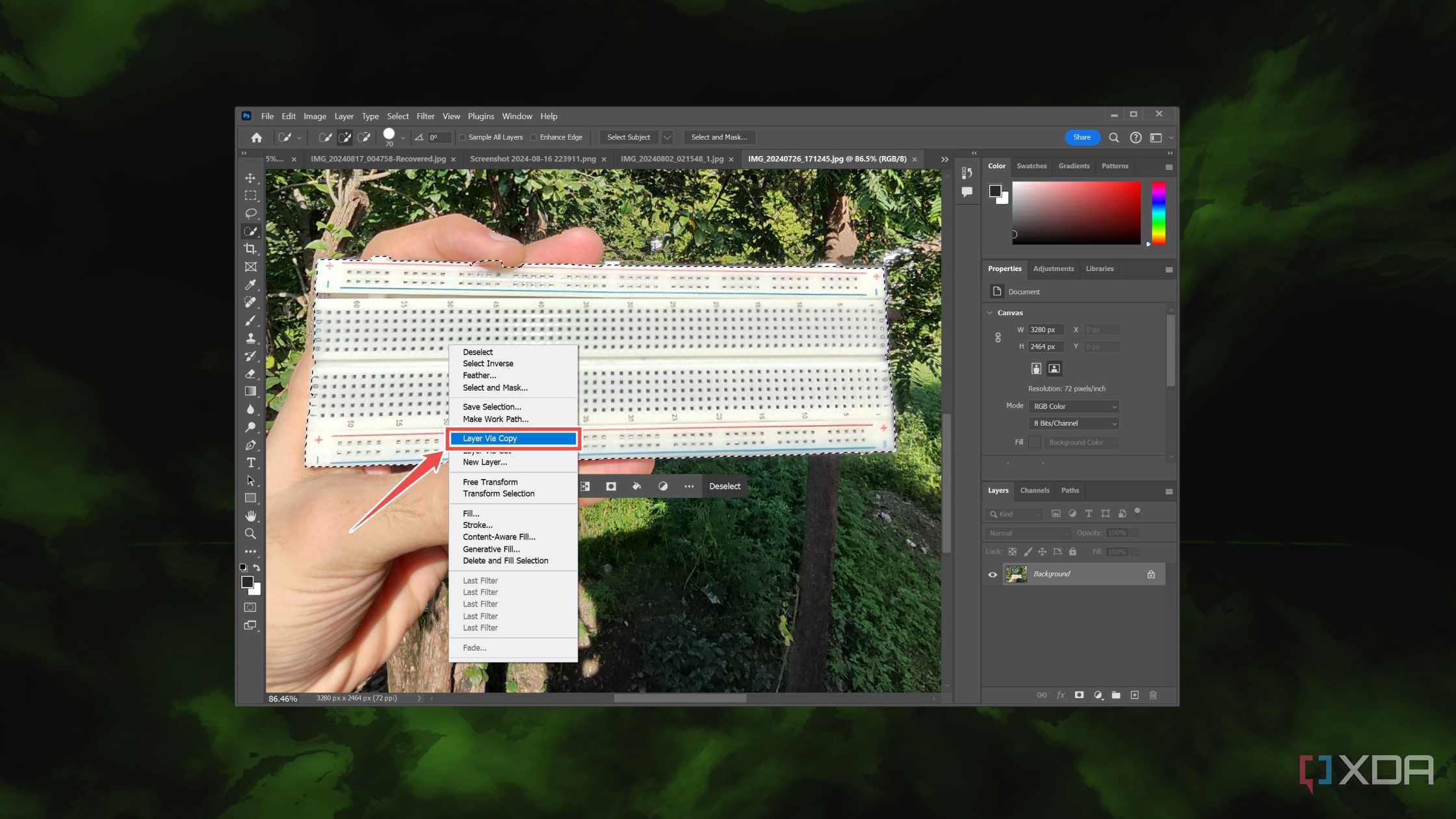 Selecting an object and adding it to another layer in Photoshop