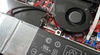 closeup of the battery connector in the rog ally x