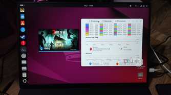 A Uperfect UGame K118 displaying the 7 Days to Die initialization screen and the Ubuntu Resource Monitor