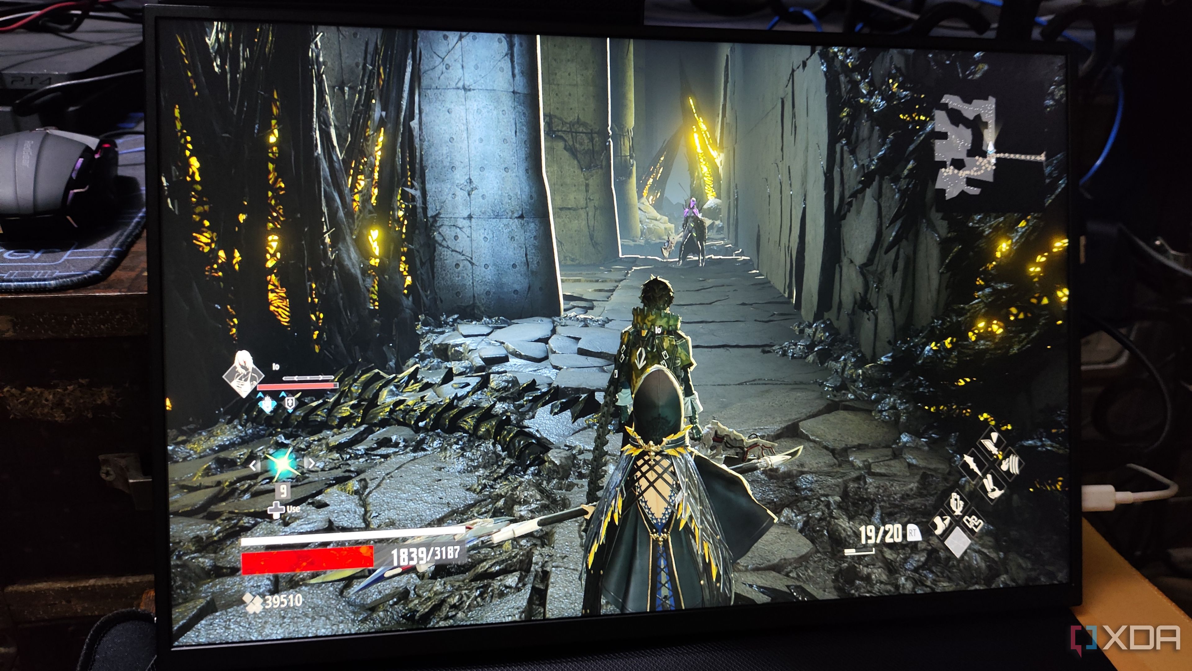 Running Code Vein on the Uperfect UGame K118 portable monitor