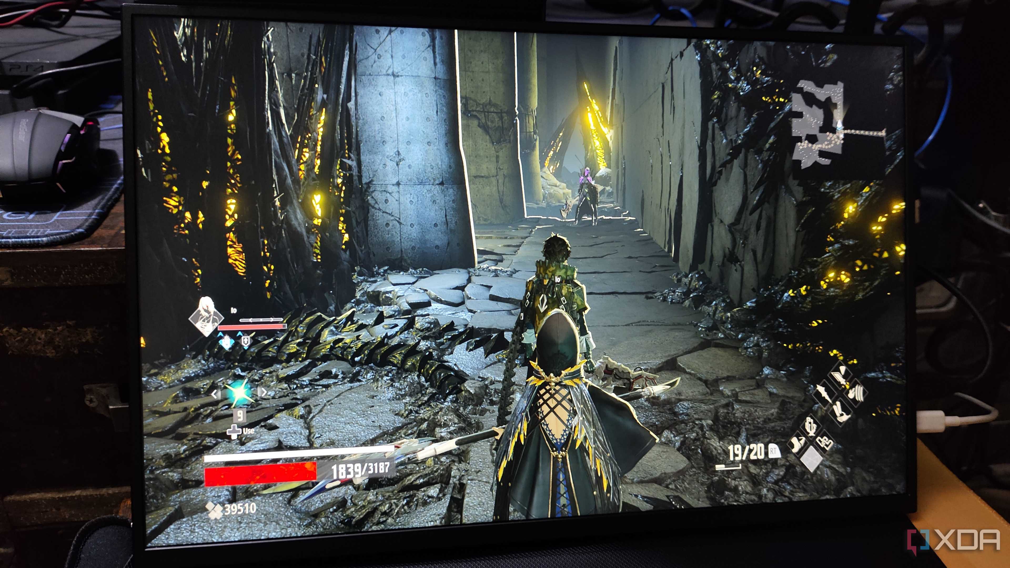 Running Code Vein on the Uperfect UGame K118 portable monitor