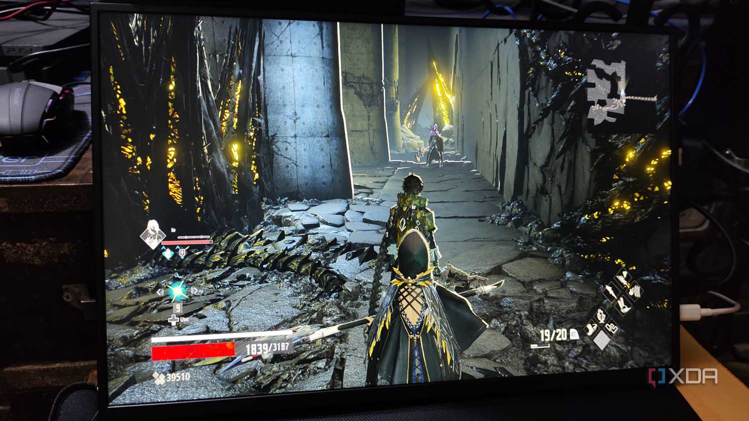 Running Code Vein on the Uperfect UGame K118 portable monitor