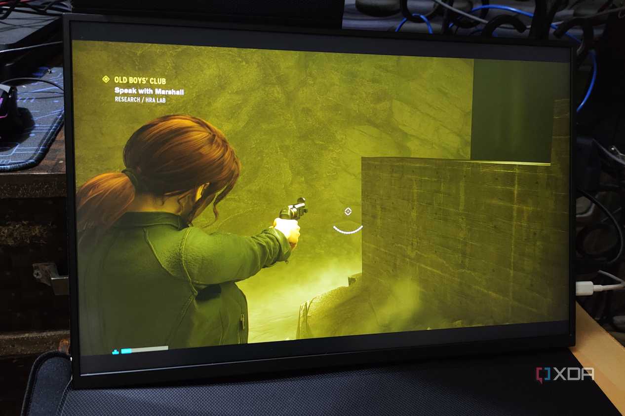 Running Control on the Uperfect UGame K118 portable monitor