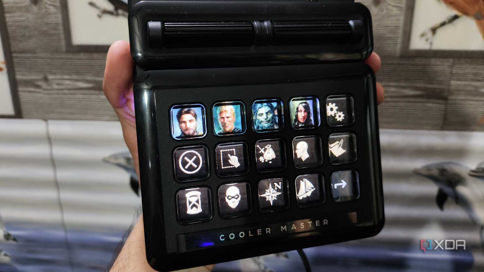 Using the Cooler Master MasterHUB to control Pillars of Eternity II: Deadfire characters