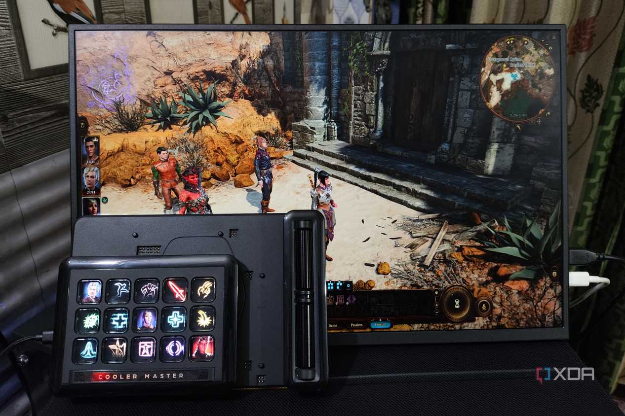 Using the Cooler Master MasterHUB to control Baldur's Gate 3 characters
