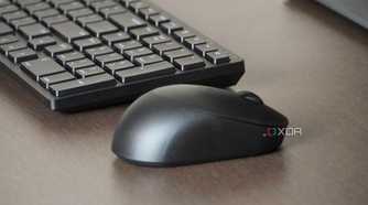 A close-up of the KM555 mouse.