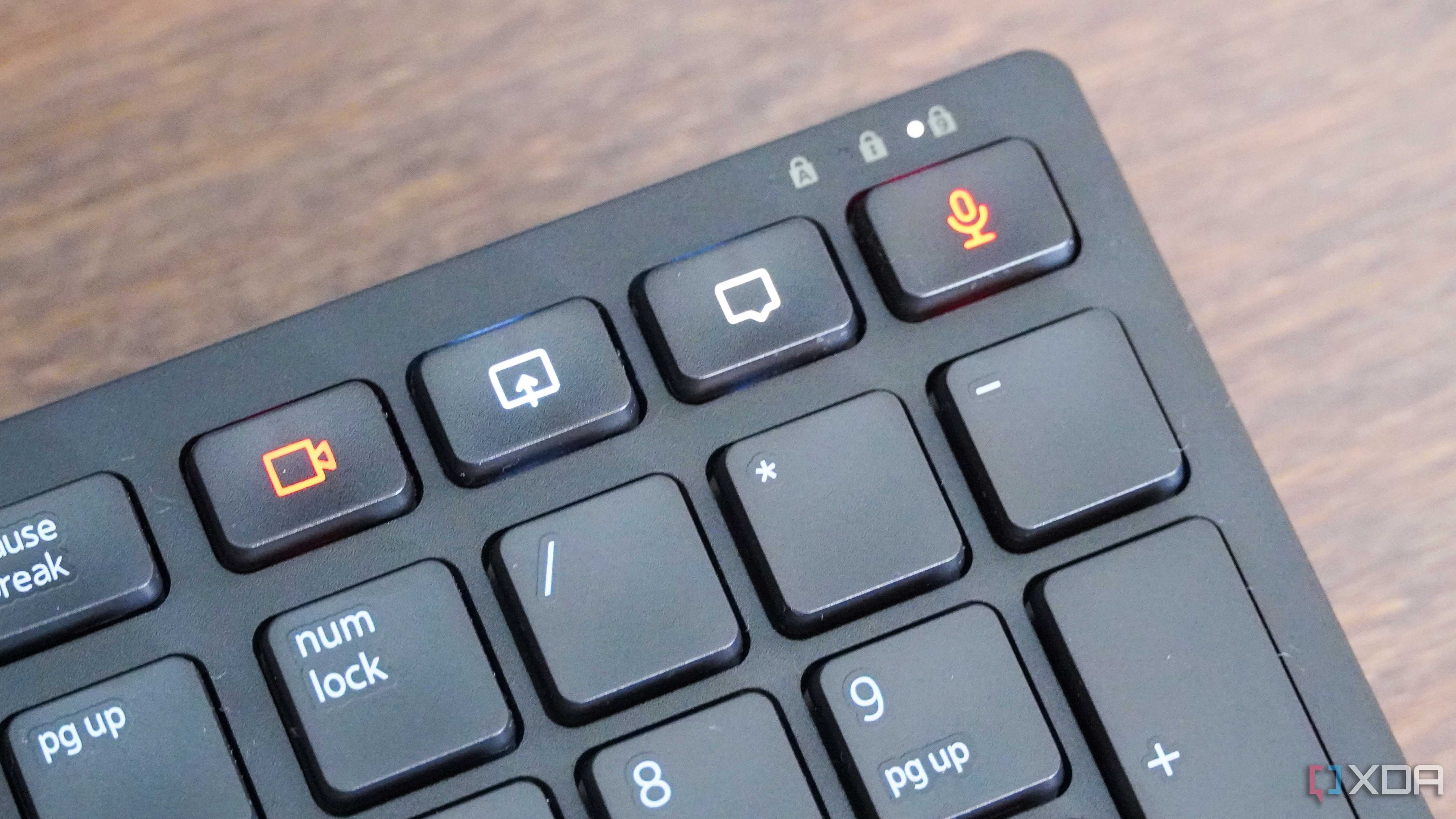 The Dell Wired Collaboration keys above the numpad.